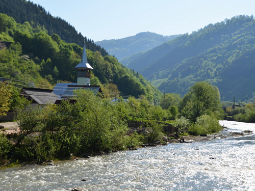 Foto Pe malul drept al Vaserului (c) Lucian Petru Goja